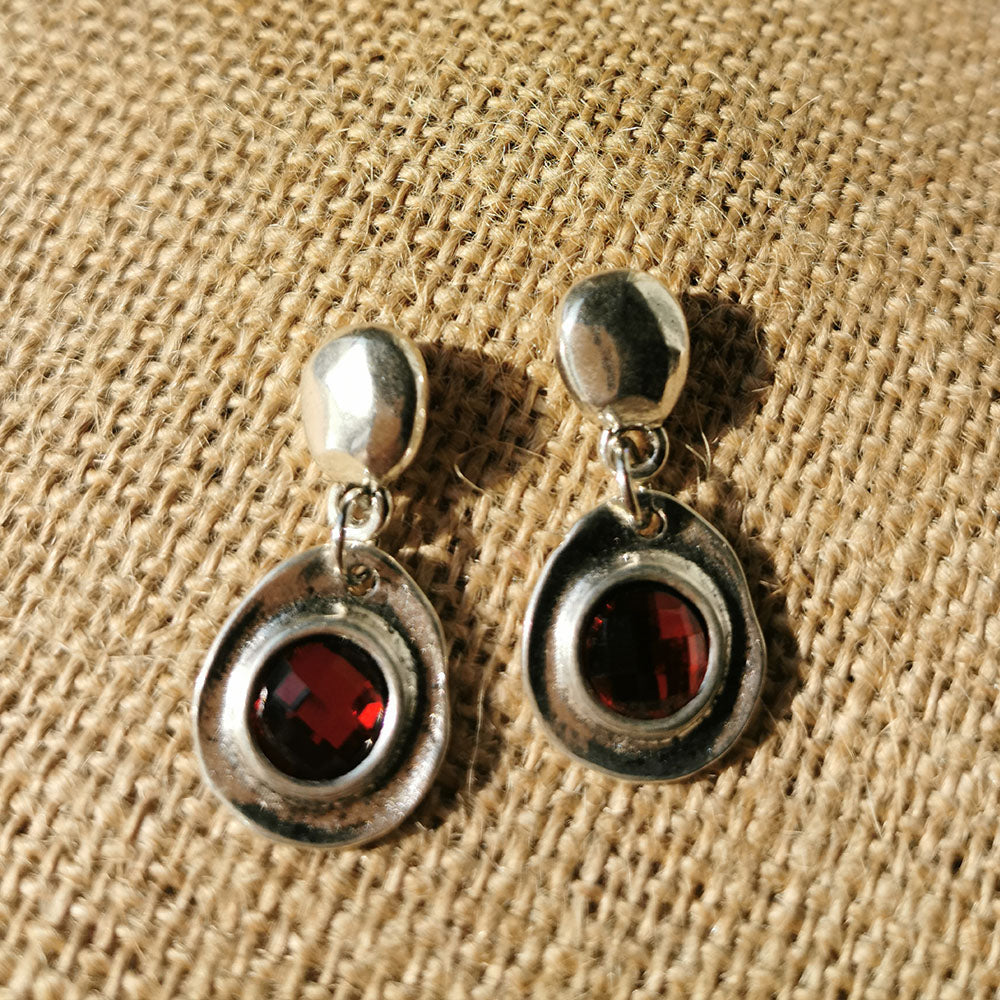 Earring in Resin and Zinc Alloy Coated with Plating Antique Silver