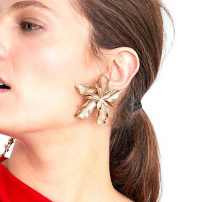 Elegance Gold Flower Drop Dangle Earring